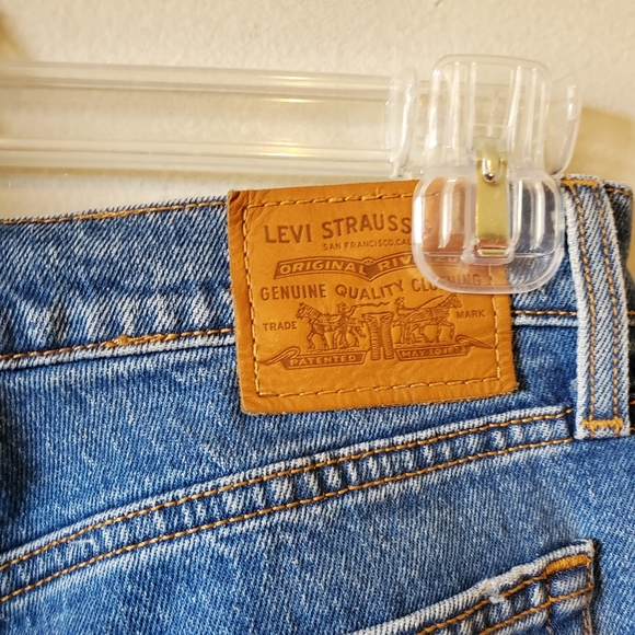 Levi's Wedgie Straight Fit High-Rise Denim Jeans - Picture 6 of 8